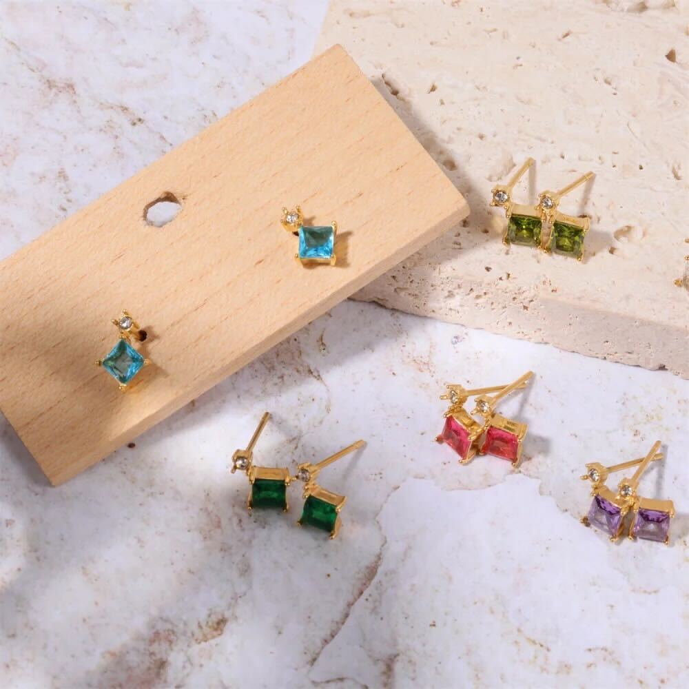 Pixie Studs